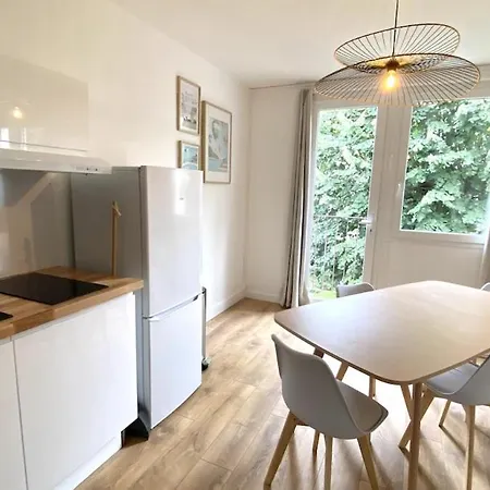 T2 Refait A Neuf Quartier Chantenay Avec Parking Apartment