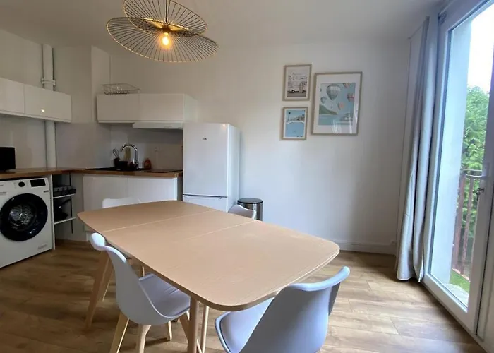 Apartment T2 Refait A Neuf Quartier Chantenay Avec Parking *